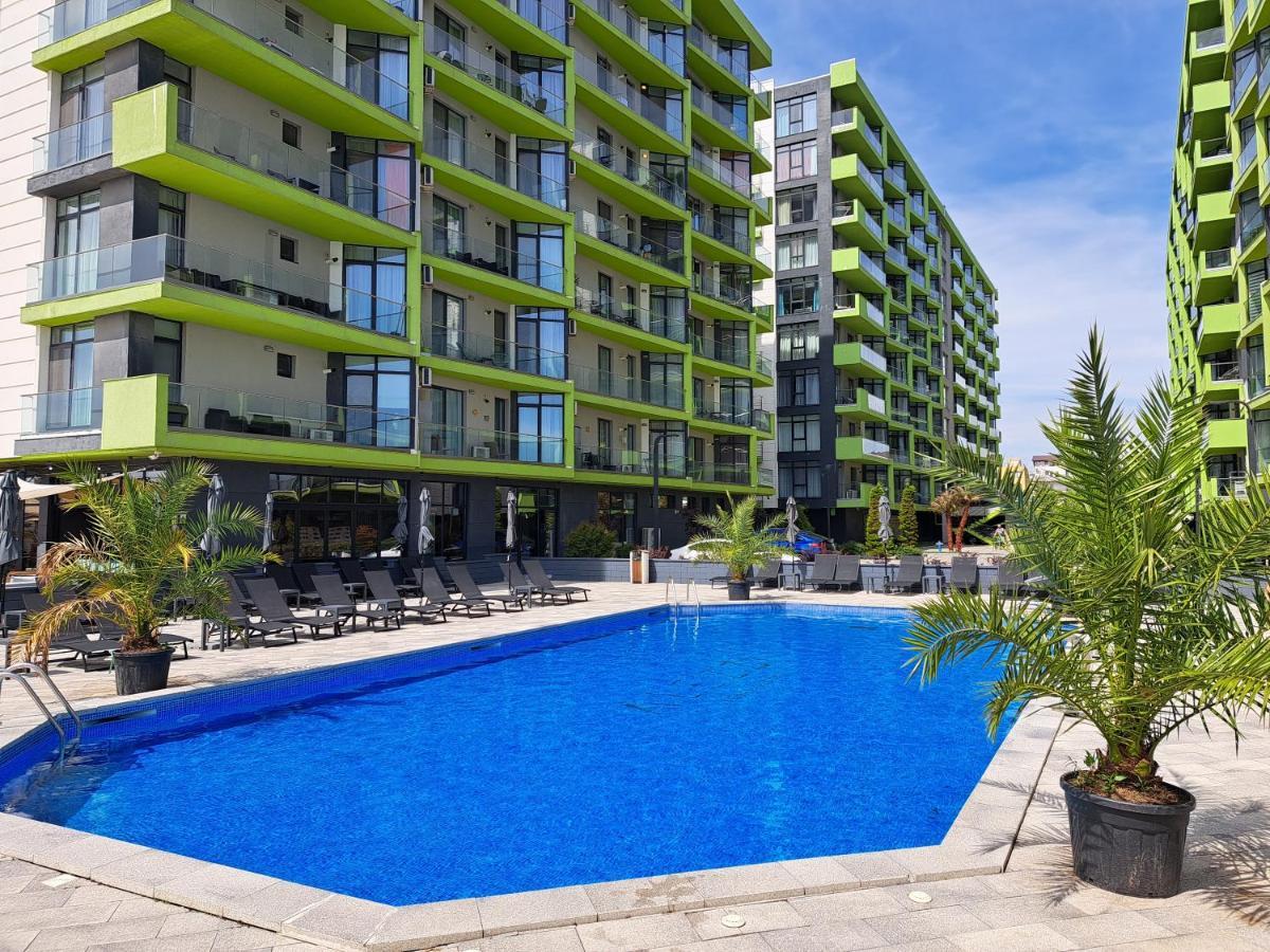 Melissa Pool & Mamaia-nord *