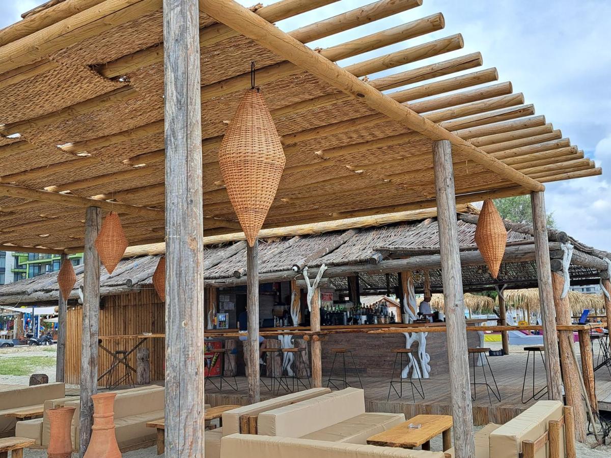 Melissa Pool & Mamaia-nord *