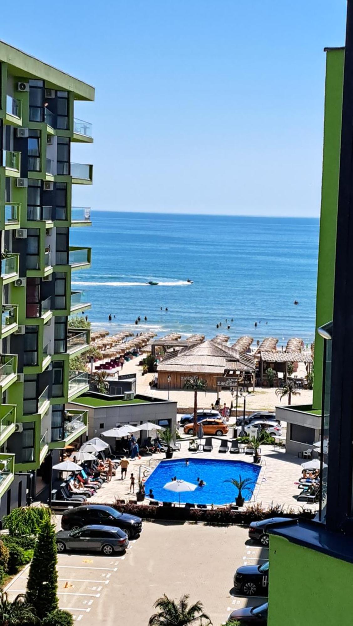 Melissa Pool & Mamaia-nord Apartment *